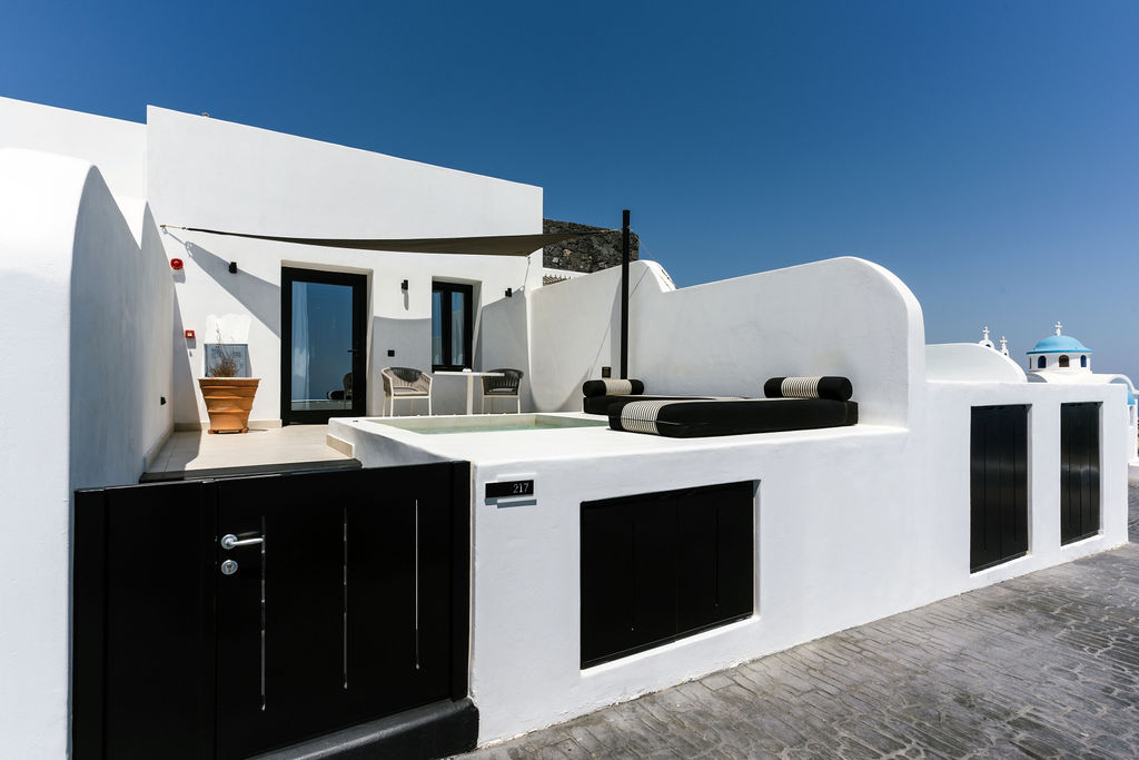 Santorini upgraded single room private balcony and hot tub