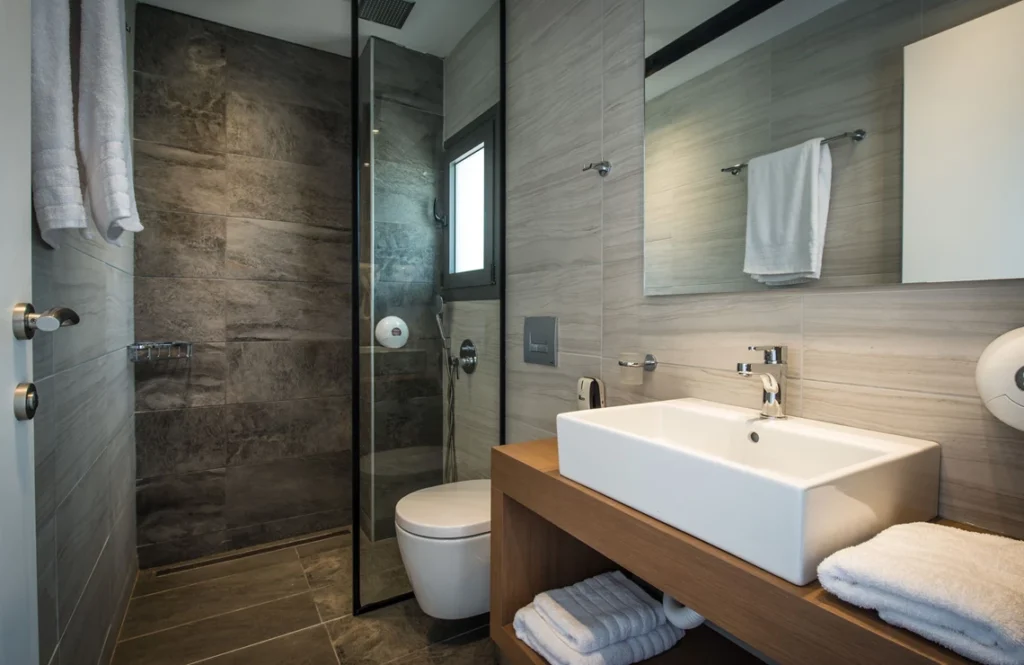 Crete upgraded single room
