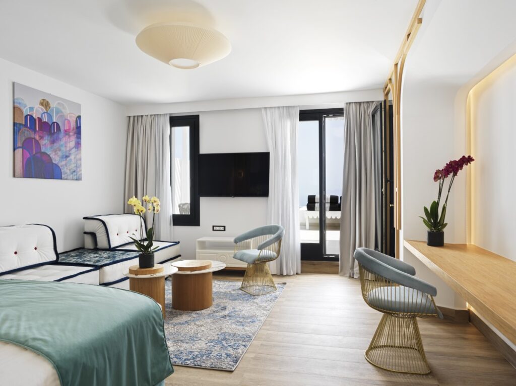 Santorini upgraded single room