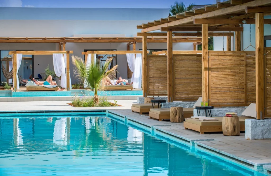 Crete upgraded single room swim up shared pool