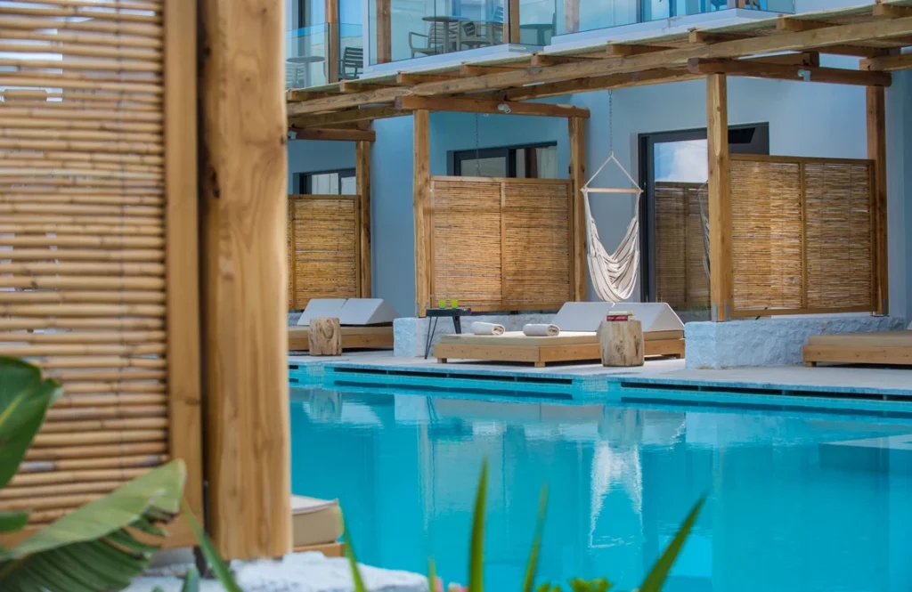 Crete upgraded single room swim up shared pool